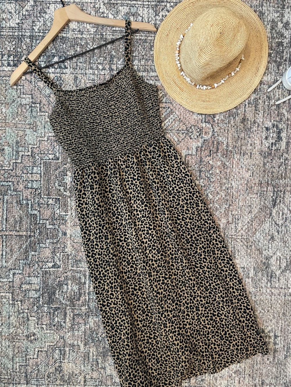 Old Navy Leopard Print Midi Dress Small Smocked Bodice Spaghetti Strap Flowy Sum